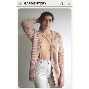 Solosix Elizabeth cardigan in light sand